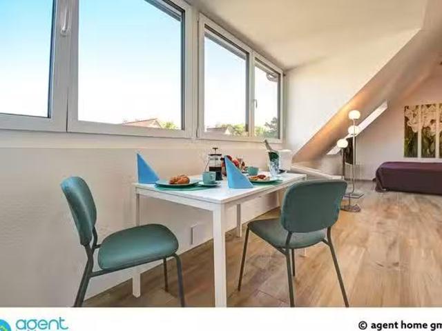 COMPACT LIVING