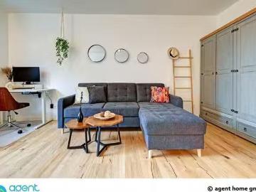 COMPACT LIVING