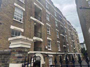 Compact 1 Bed in Prestigious Location