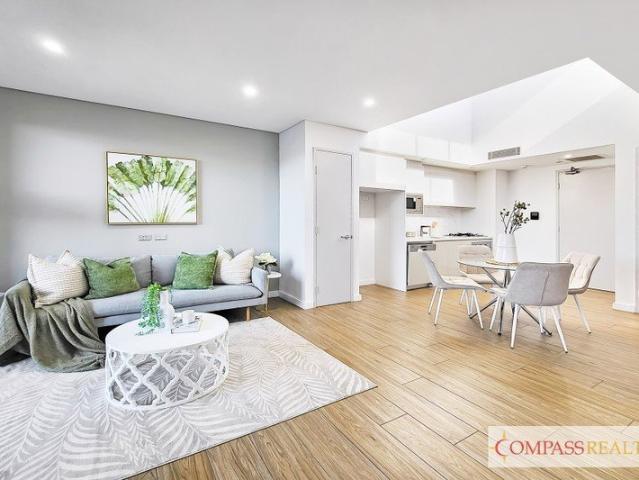 CompassRealty Modern one bedroom apartment plus Study area