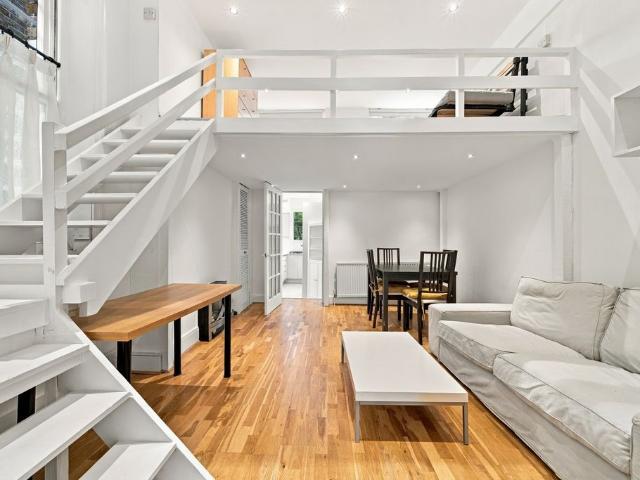Compayne Gardens, South Hampstead, London NW6, 1 bed flat to rent, £2,383 pcm | PrimeLocation