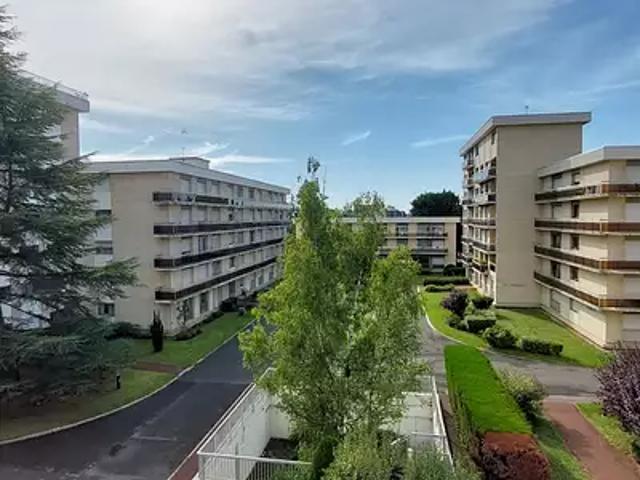 Compiègne 60200 Location appartement 4 pièces t4