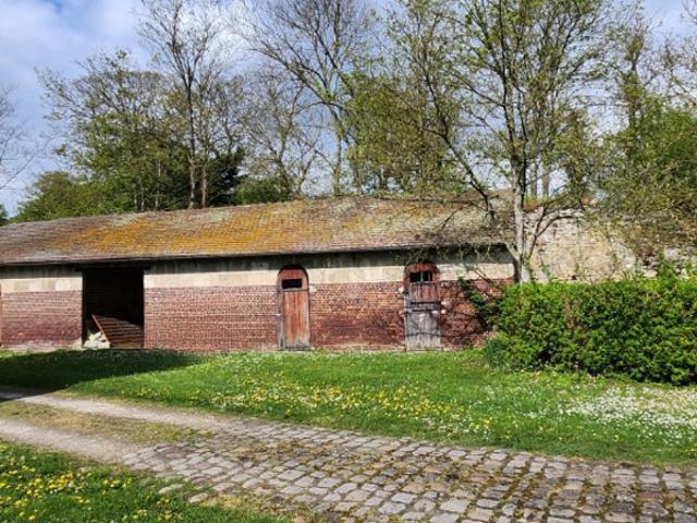 COMPIEGNE 60 Grange à aménager