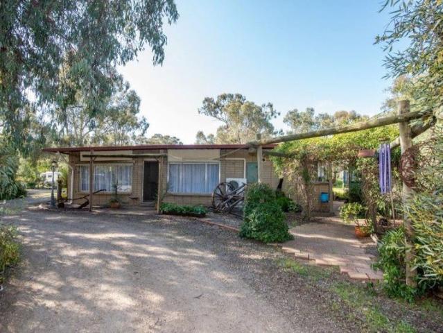 Complete your Dream Of Lifestyle Living In Northern Victoria
