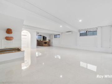 Complete Dual Living with Multiple Entertainment Areas in the Heart of Macgregor