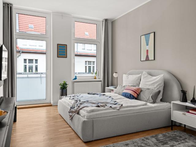 Completely Furnished Single Apartment in Mariendorf with working space, Berlin Amsterdam Apartments for Rent