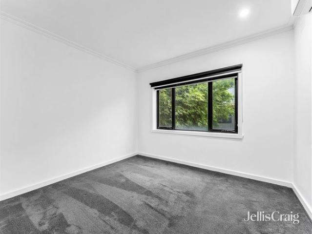 Completely Renovated 2 Bedroom Unit – Rent incl Water, Gas & Electricity bills