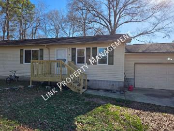 HALF OF July! Renovated 3/2 Duplex Garage WD hookup Harrison
