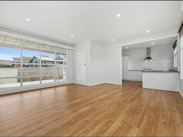 Completely Renovated 3 Bedroom Home Frankston High School Zone and walking distance to everything!