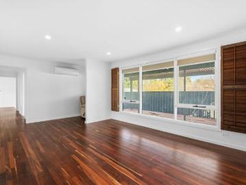 Completely Renovated Three Bedroom Home In Quiet, Private Oasis