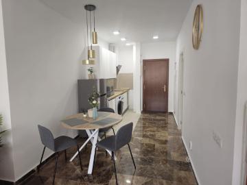 Estudio en alquiler en Torremolinos - Cocina equipada