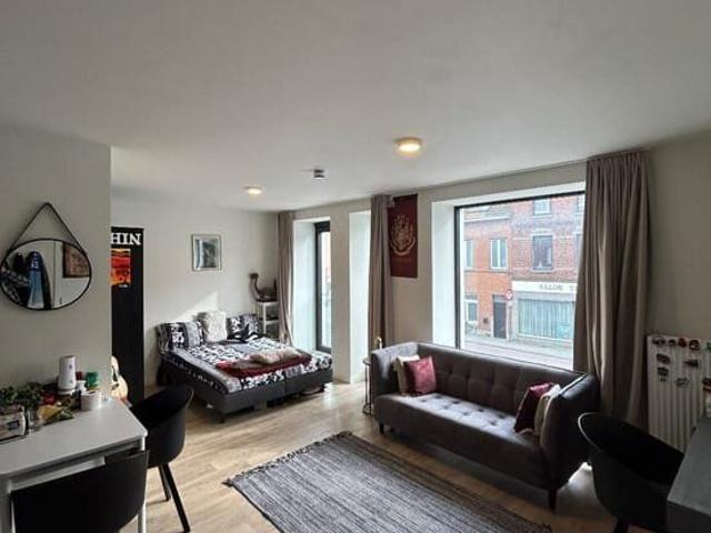 Completely renovated residence Perfectly located for studen