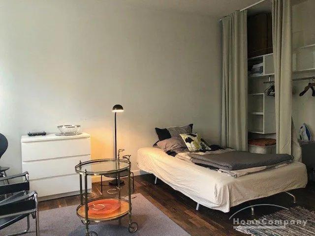 Completely renewed studio apartment in Berlin Charlottenburg, furnished