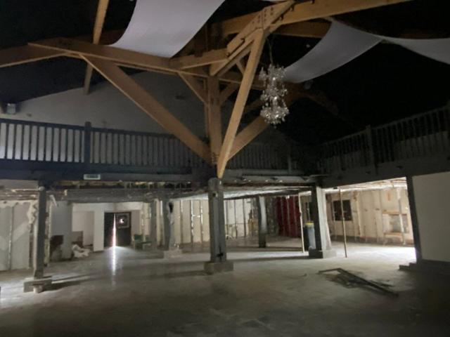 Complexe de 550 m² en ZAC PAU NORD