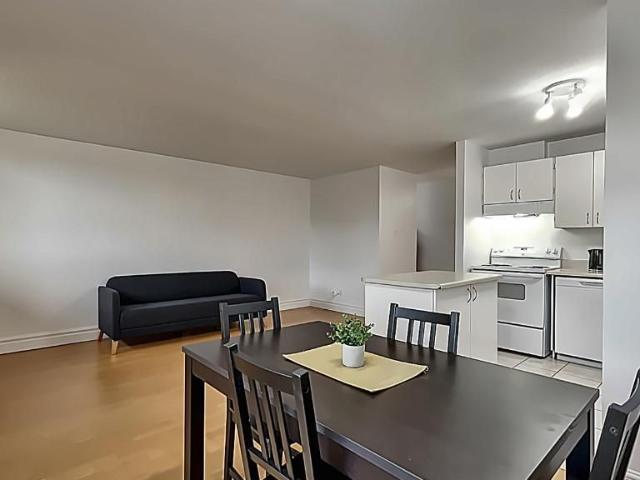 Complexe du Parc | Chambre étudiante à louer | Student room for rent | Sherbrooke