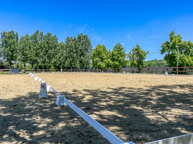Complexe équestre professionnel de 6ha5 135m² Tarbes
