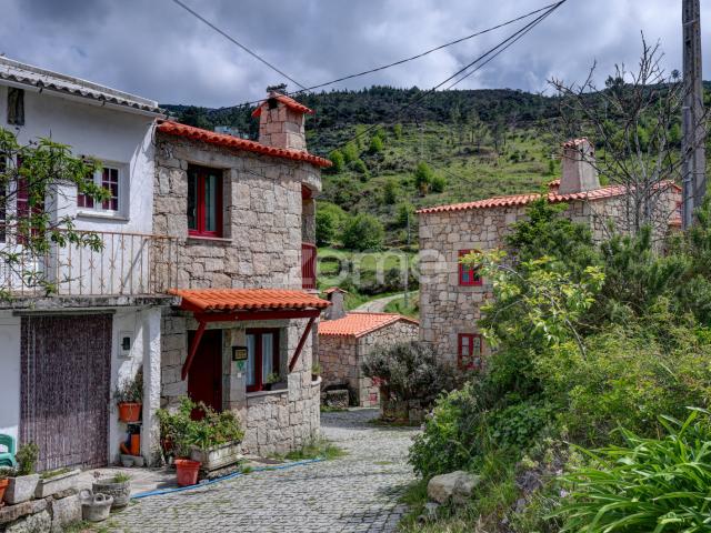 Complexo de acomodações turísticas na Serra da Estrela