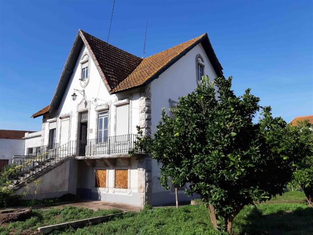Complexo Industrial + Casa em Bombarral Ideal para Produçã. 432m² Bombarral e Vale Covo