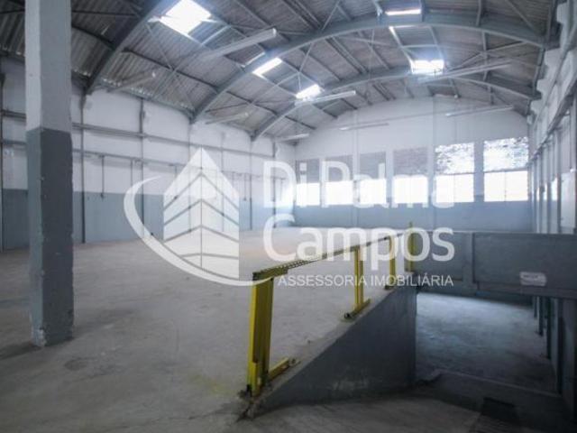 Complexo industrial com galpões, prédio e 2.101m² no Ipiranga