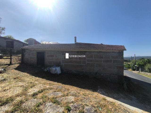 Complejo Rural, con gran potencial de desarrollo, en A MERCA