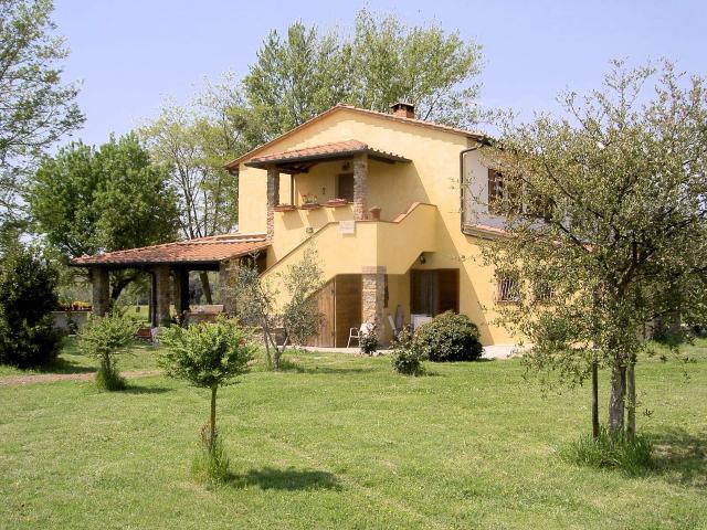 Complesso agrituristico con parco e piscina in vendita a Mas. 500m² Massa Marittima