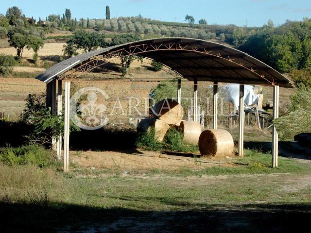 Complesso immobiliare localizzato nel comune di Montepulcian. 800m² Montepulciano Stazione