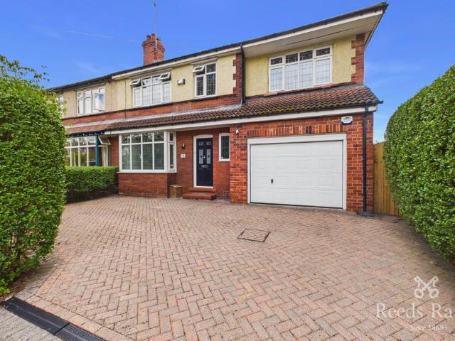 Compstall Road, Stockport SK6 5 bed semi detached house to rent £2,950 pcm £681 pw
