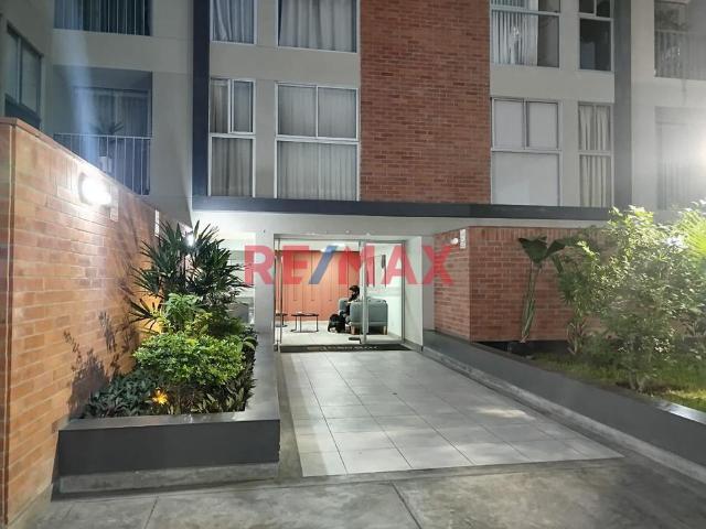 Compra Depa Exclusivo + Cochera En Chorrillos Con + De 8 Areas Comunes