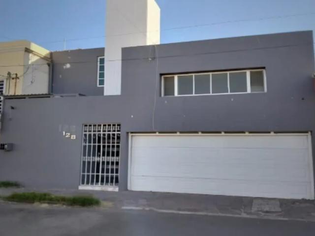 COMPRALE DIRECTO AL BANCO LA CASA DE ENTREGA INM EN Casa amplia en venta en Camino Real, Durango