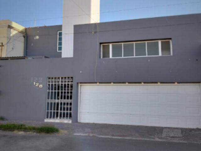 COMPRALE DIRECTO AL BANCO LA CASA DE ENTREGA INM EN Casa amplia en venta en Camino Real, Durango