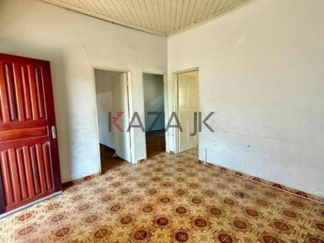 Comprar/vendo: Casa à venda, térrea com edícula e quintal, no Jardim Pitangueiras, Jundiaí, SP. Exce