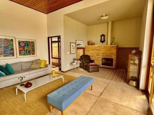 Comprar/vendo: Casa de alto padrão a venda no condomínio Chácara Malota em Jundiaí com 3 suítes, amp