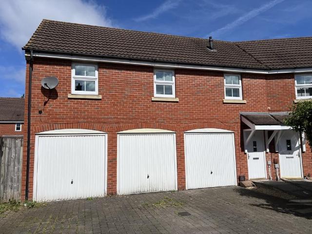 Compton Drive, Weston Super Mare BS24 2 bed coach house to rent £1,100 pcm £254 pw