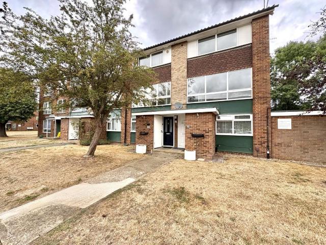 Compton Road, Hayes UB3, 2 bed maisonette to rent, £1,800 pcm | PrimeLocation