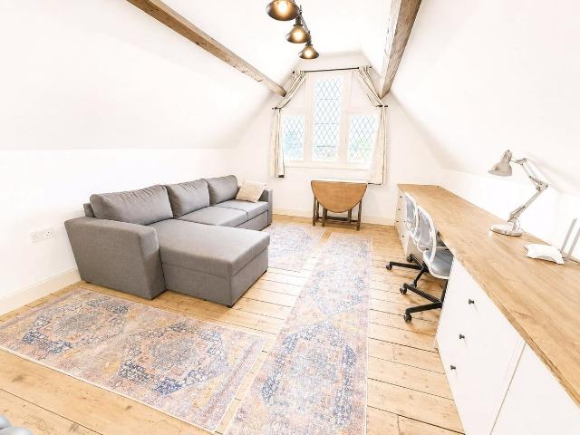 Compton Road, Wolverhampton WV3, Studio to rent, £650 pcm | PrimeLocation