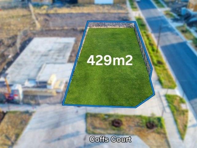 429m2 Titled Land on Prime Location !