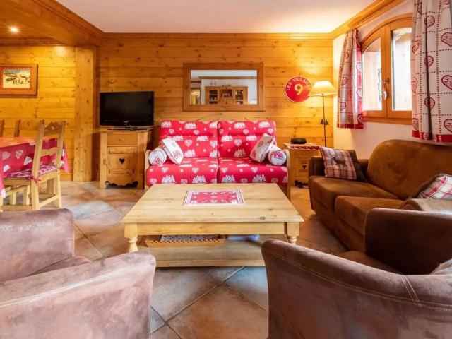 Contactez Guillaume au O6 45 O9 28 77 ou Marine au O6 O2 14. 62m² Les Allues Méribel