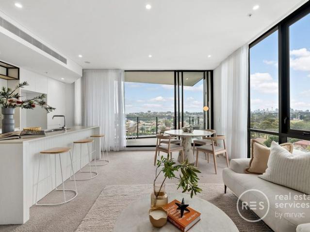 Contemporary 3 Bedroom Apartment with Incredible City Views in Marrickville