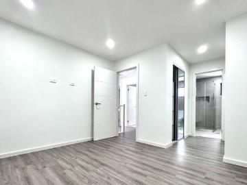 Contemporary 3 Bedroom Townhouse with Premium Amenities Ideal Family Living