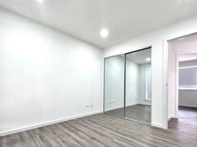 Contemporary 3 Bedroom Townhouse with Premium Amenities Ideal Family Living