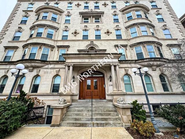 Contemporary 1 Bed 1 Bath Condo In A Classic Beaux Arts Residence In Historic Old City Water Included