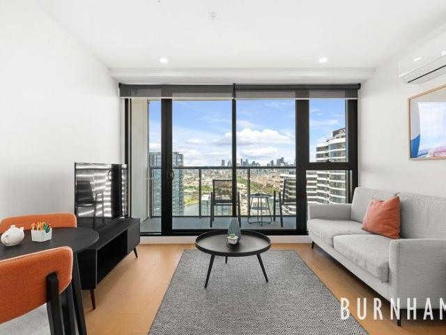 Balcony with Stunning City Views