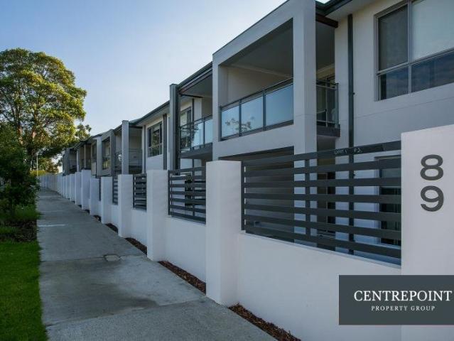 Contemporary 1 Bedroom 1 Bathroom Apartment with Private Courtyard & Secure Parking