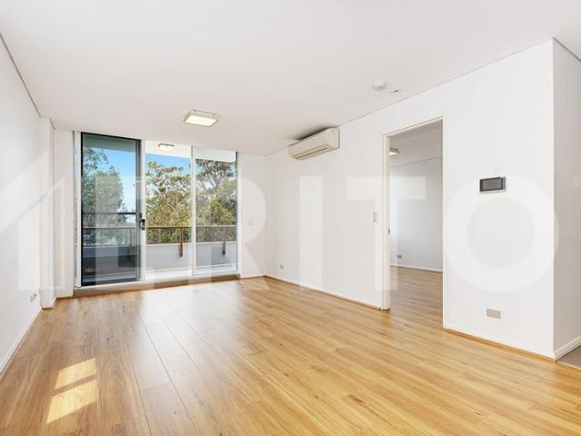 CONTEMPORARY 2 BEDROOM APARTMENT IN SOUGHT AFTER SUBURB