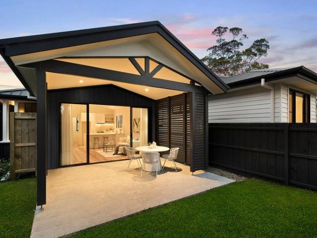 Contemporary 2 Bedroom Granny Flat with car space