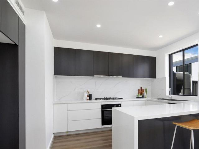 Contemporary 2 Bedroom Townhouse with Premium Inclusions