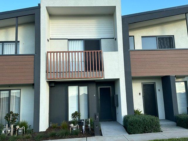 Contemporary 2 Bedroom Townhouse in Wollert