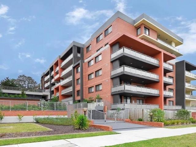Contemporary 2 Bedroom+Study Aprt. Mordern Living in Haert of Carlingford