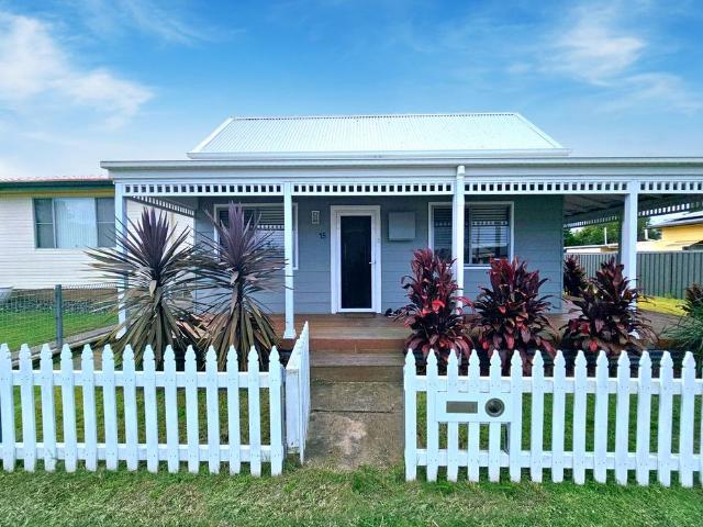 CONTEMPORARY COTTAGE CHARM