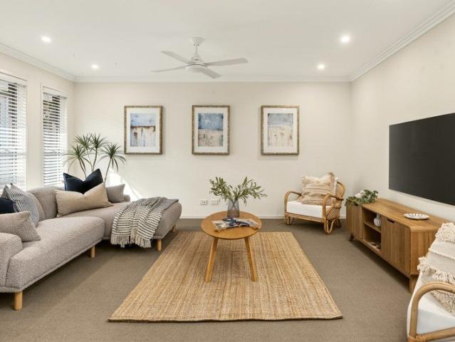 Contemporary Coastal Comfort With Space For Every Stage